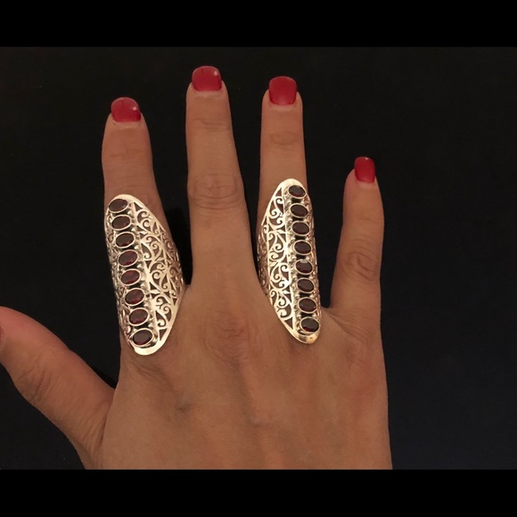 Beautiful Sterling Silver Garnet Knuckle Ring - Picture 7 of 8